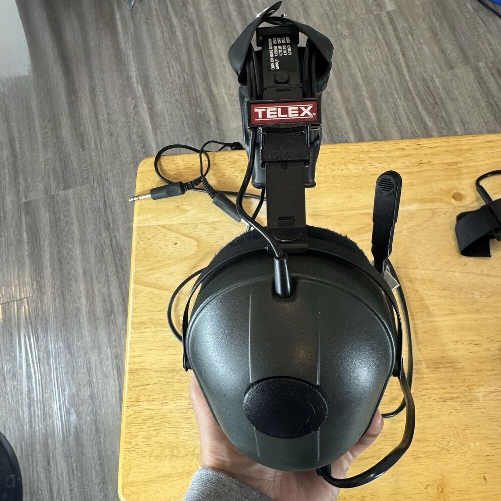 Telex ProAir 2000E Aviation Headset With Microphone And Cables Black 70470-000 - Picture 4 of 11